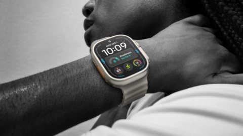 Apple Watch Ultra 4’ün Siri Modular saat yüzü.