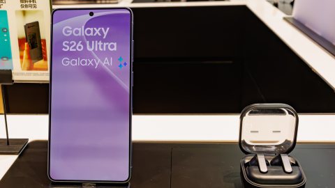 Mağazada Galaxy S26 Ultra ve Galaxy Buds4 Pro