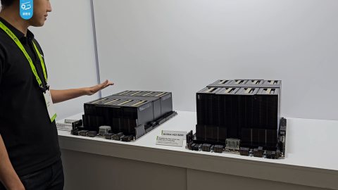 Computex fuarında sergilenen önceki Nvidia sunucu donanımlarının görüntüsü.