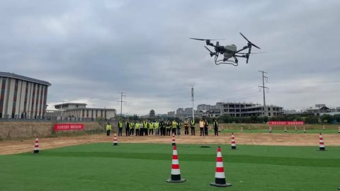 Çin’den dronları uçarken şarj eden yeni teknoloji