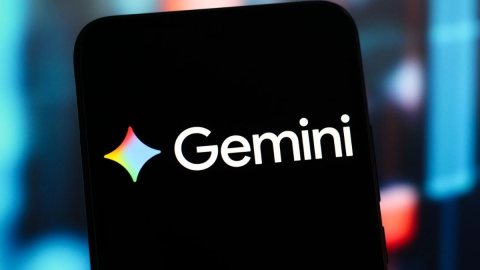 Yapay zekaya güvenlik freni: Gemini kriz hattı özelliği devrede