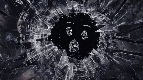 Netflix'ten Black Mirror için 8. sezon onayı geldi!