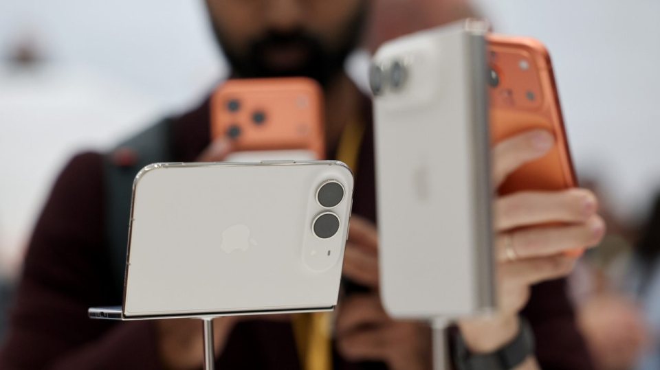 iPhone Duo'nun tanıtım görseli