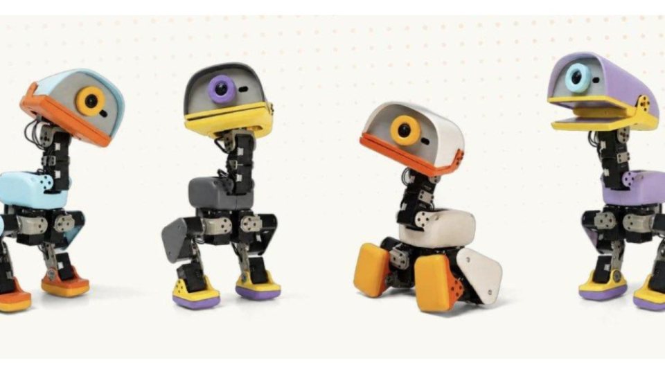 Huang'ın sahneye çıkardığı Microduck'a ön sipariş ilgisi
