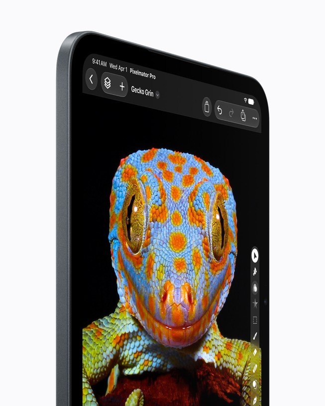 8,5 inç Super Retina XDR OLED ekranı yakından gösteren ürün görseli.