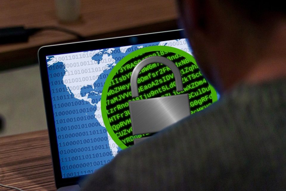 41 bin DHS çalışanının telefonu ve e-postası internette