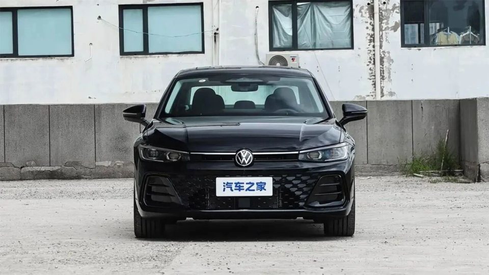 2027 Volkswagen Passat Pro
