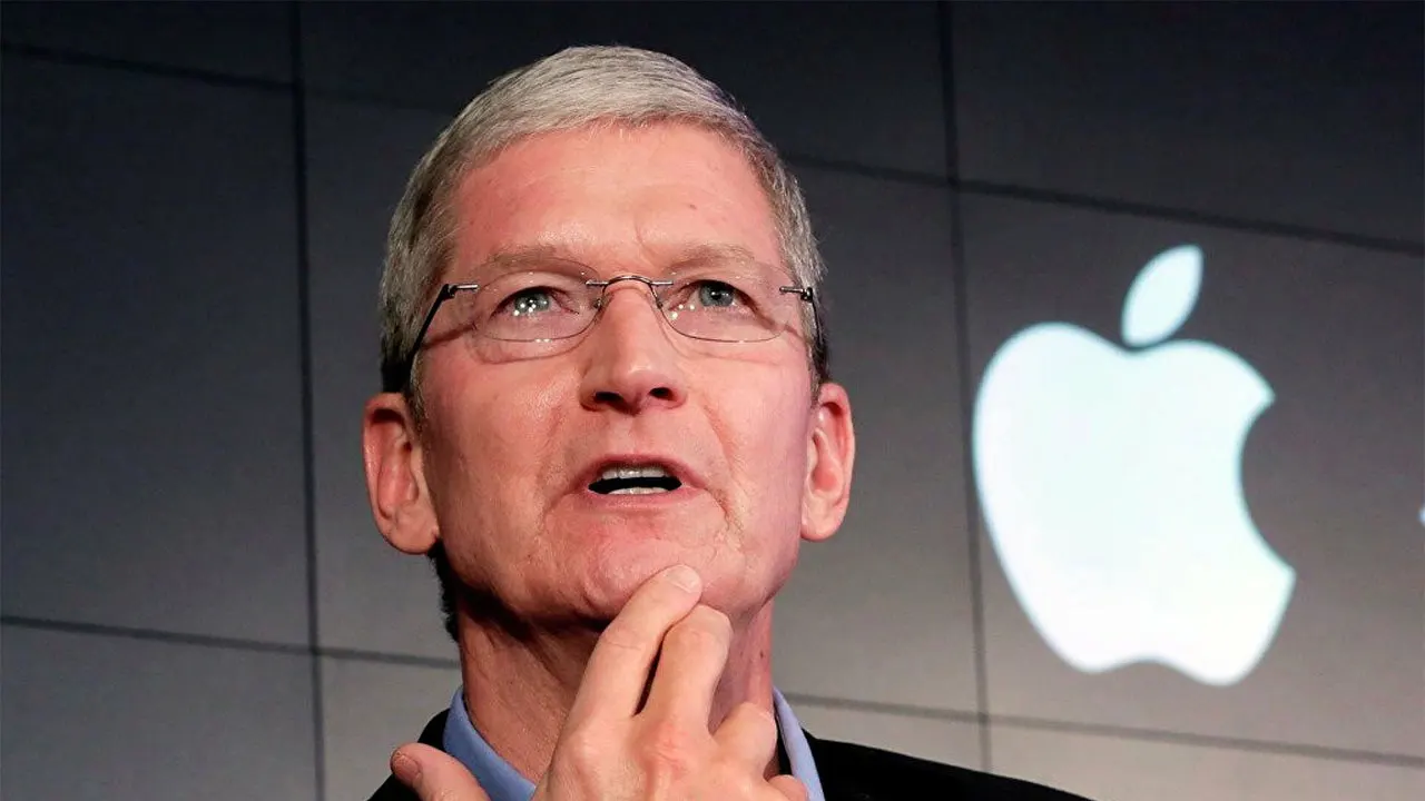 Apple CEO’su Tim Cook, 1 Eylül'de görevini John Ternus'a devredecek.