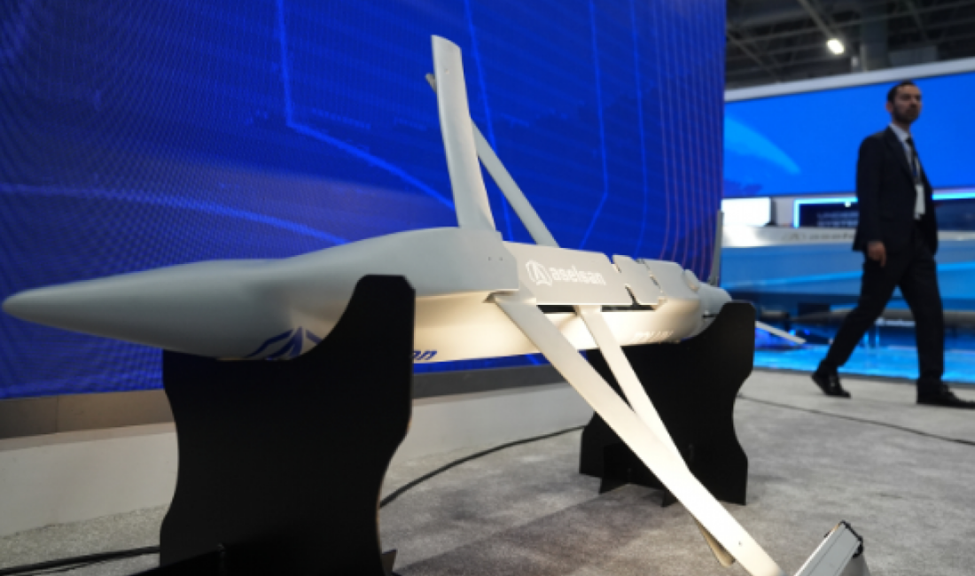 ASELSAN yeni nesil elektro-optik keşif ve gözetleme sistemi FULMAR-500A’yı ilk