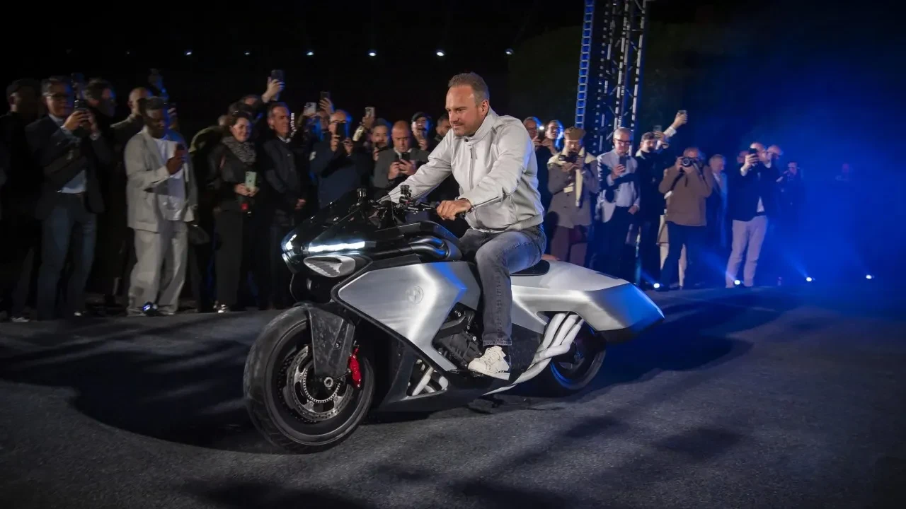 BMW Motorrad Vision K18