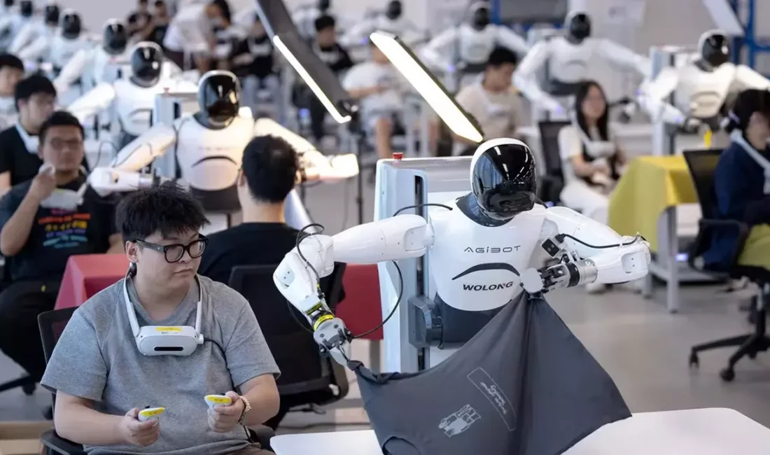 Çin insansı robotların fabrikalarda, evlerde ve yaşlı bakımında otonom çalışabilmesi
