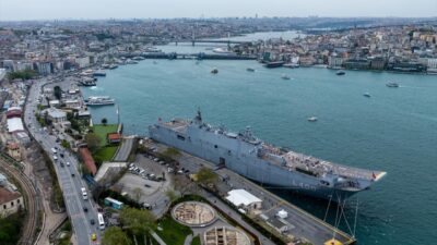 Dünyanın ilk SİHA taşıma kapasiteli gemisi olan TCG Anadolu, SAHA