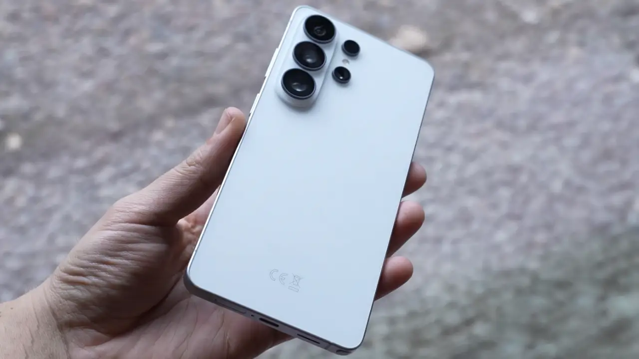 Samsung yeni amiral gemisinde batarya sınırlarını zorlayacak