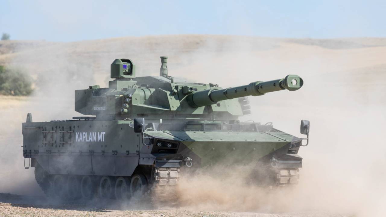 Türk savunma sanayisinin öncü zırhlı kara aracı üreticilerinden FNSS, Romanya