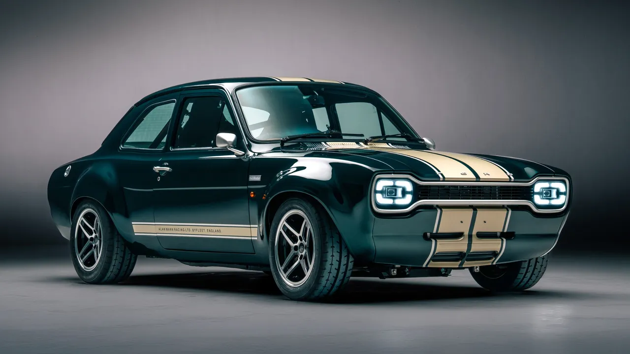 MST Cars, otomotiv tarihinin en ikonik ralli efsanelerinden Mk1 Ford