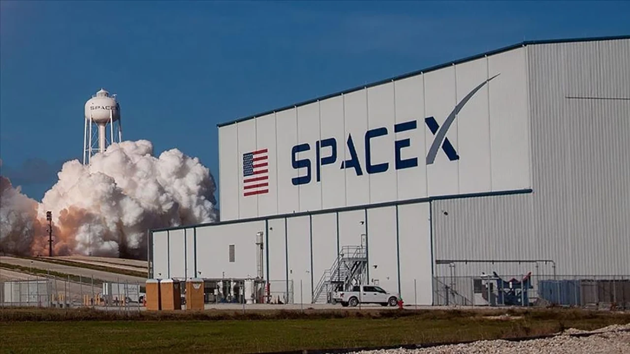 Halka arzdan sonra SpaceX'in kafeterya çalışanları bile milyoner oldu!