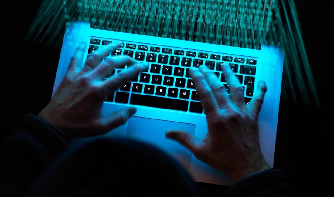 İran’da siber alarm: Ülkenin en büyük 4 bankası hacklendi İran, ülkenin en büyük dört devlet ve özel bankasını hedef