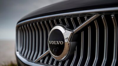Volvo, araç içi bilgi-eğlence sistemlerini modernleştirmek adına Google Gemini yapay