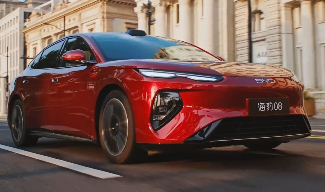 BYD, yeni nesil elektrikli otomobil modeli Seal 08'i resmi olarak