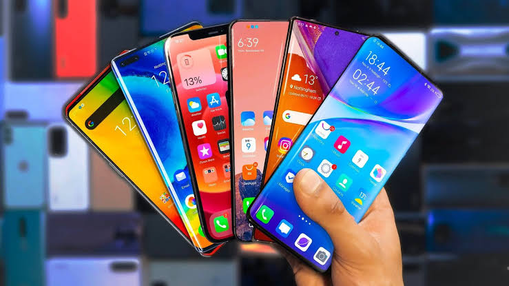Uzmanlar uyardı: İkinci el telefon alırken bu noktalara dikkat edin! Teknoloji uzmanları, ikinci el akıllı telefon pazarında cazip fiyatlarla satılan