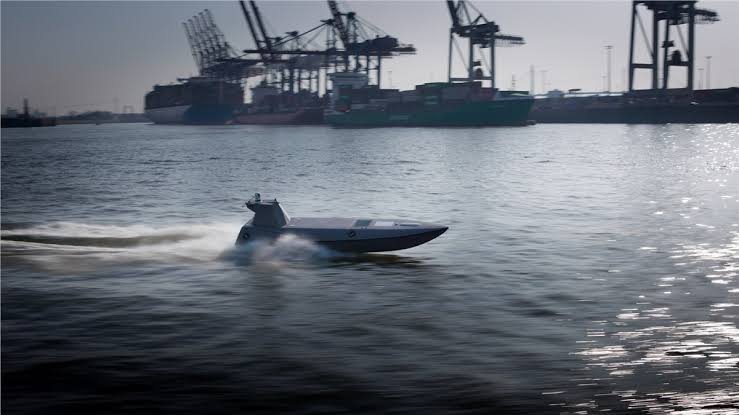 İnsansız deniz araçları artık havadan konuşlandırılacak İngiltere Kraliyet Donanması ve Kraken Technologies, dünyada ilk kez otonom