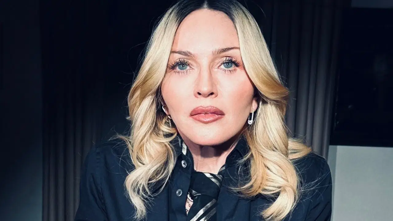 Ünlü pop ikonu Madonna, müzik sektörünü ele geçirerek yaratıcı riskleri
