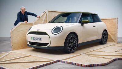 Mini, dünyaca ünlü moda tasarımcısı Paul Smith ile gerçekleştirdiği iş