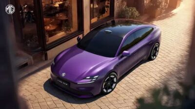 MG’nin yeni elektrikli fastback sedan modeli MG 07, Çin’de ön