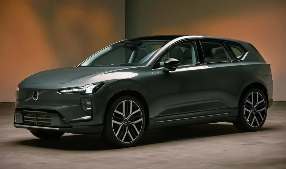 Volvo, elektrikli modellerine eklediği yeni araçlar arası güvenlik sistemiyle yoldaki