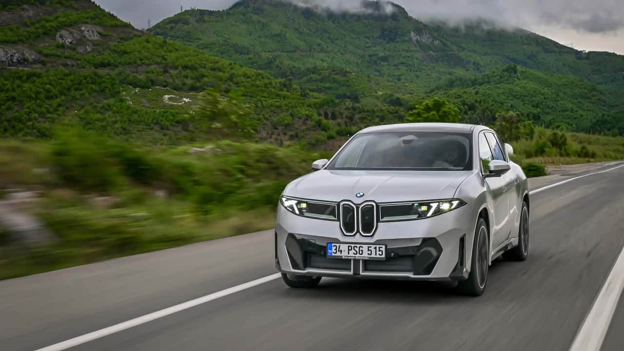 BMW iX3