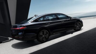 Volkswagen, Çin pazarı için güncellediği 2027 model Passat Pro'yu lansmana