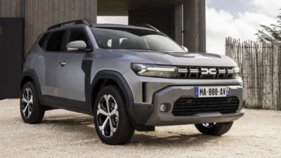 Dacia markasının ürün gamına Duster modelinin hemen altında konumlandırılacak ve